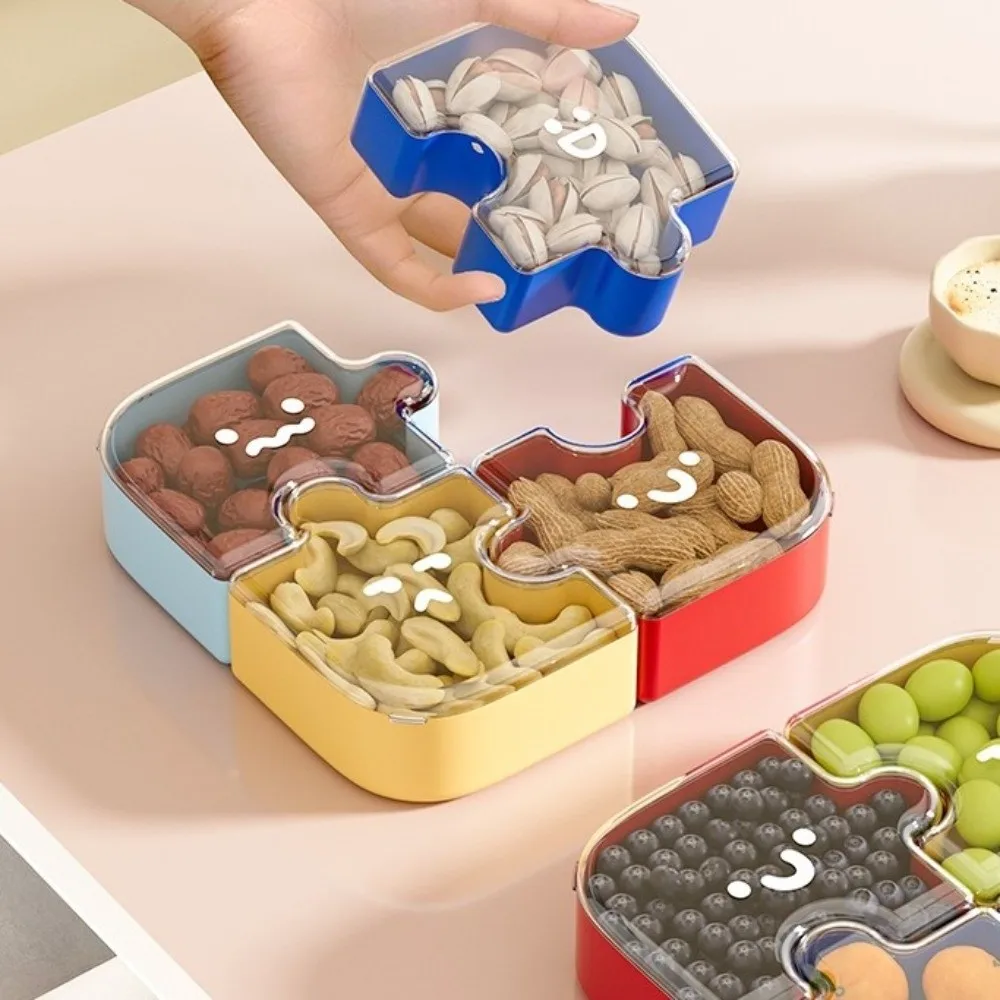 

Plastic Jigsaw Fruit Tray Dustproof Compartmentalized Storage Dried Fruit Tray Decorative with Visible Lid Snack Tray