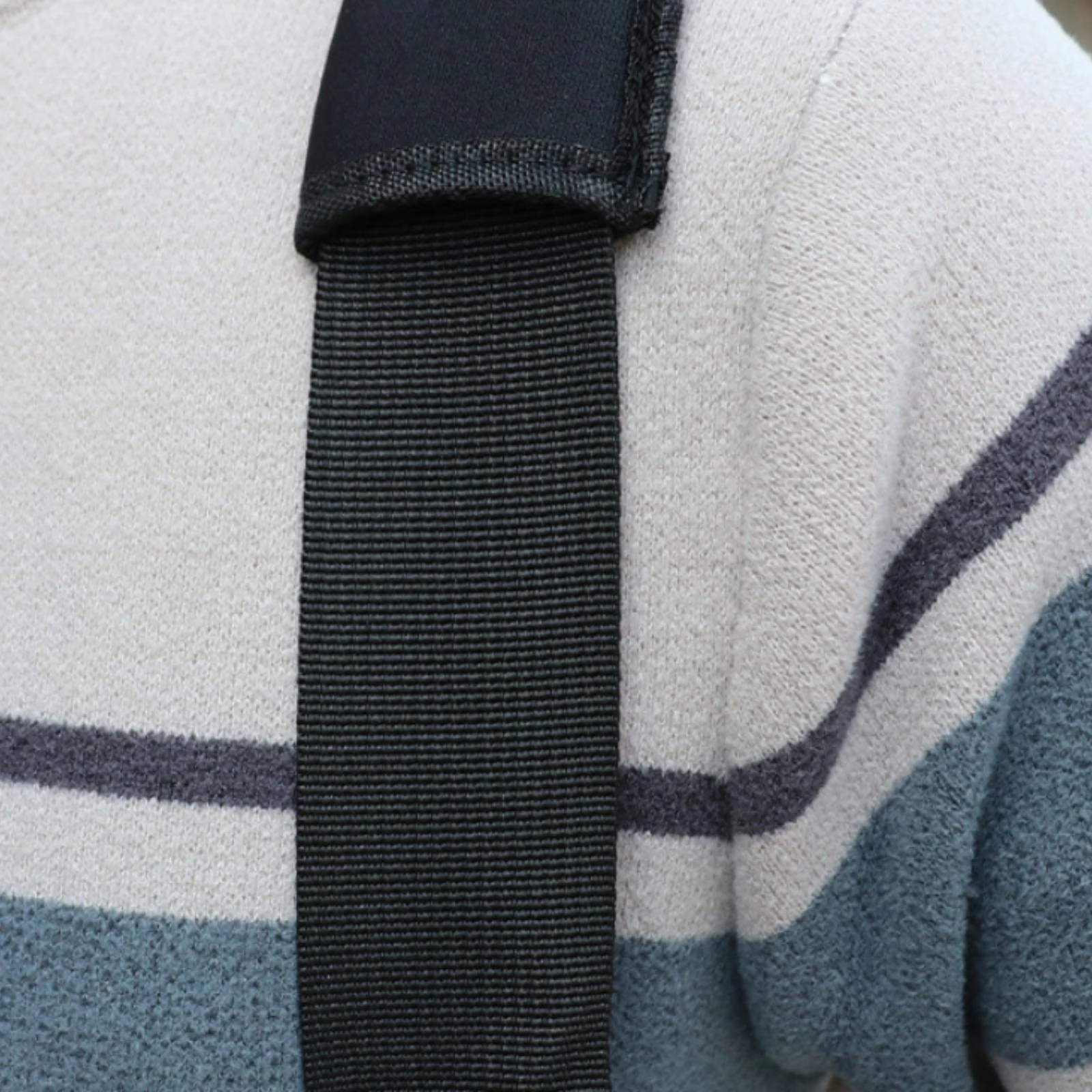 

Carrying Back Pad Load Distributing Padded Carrying Harness Adjustable Shielded