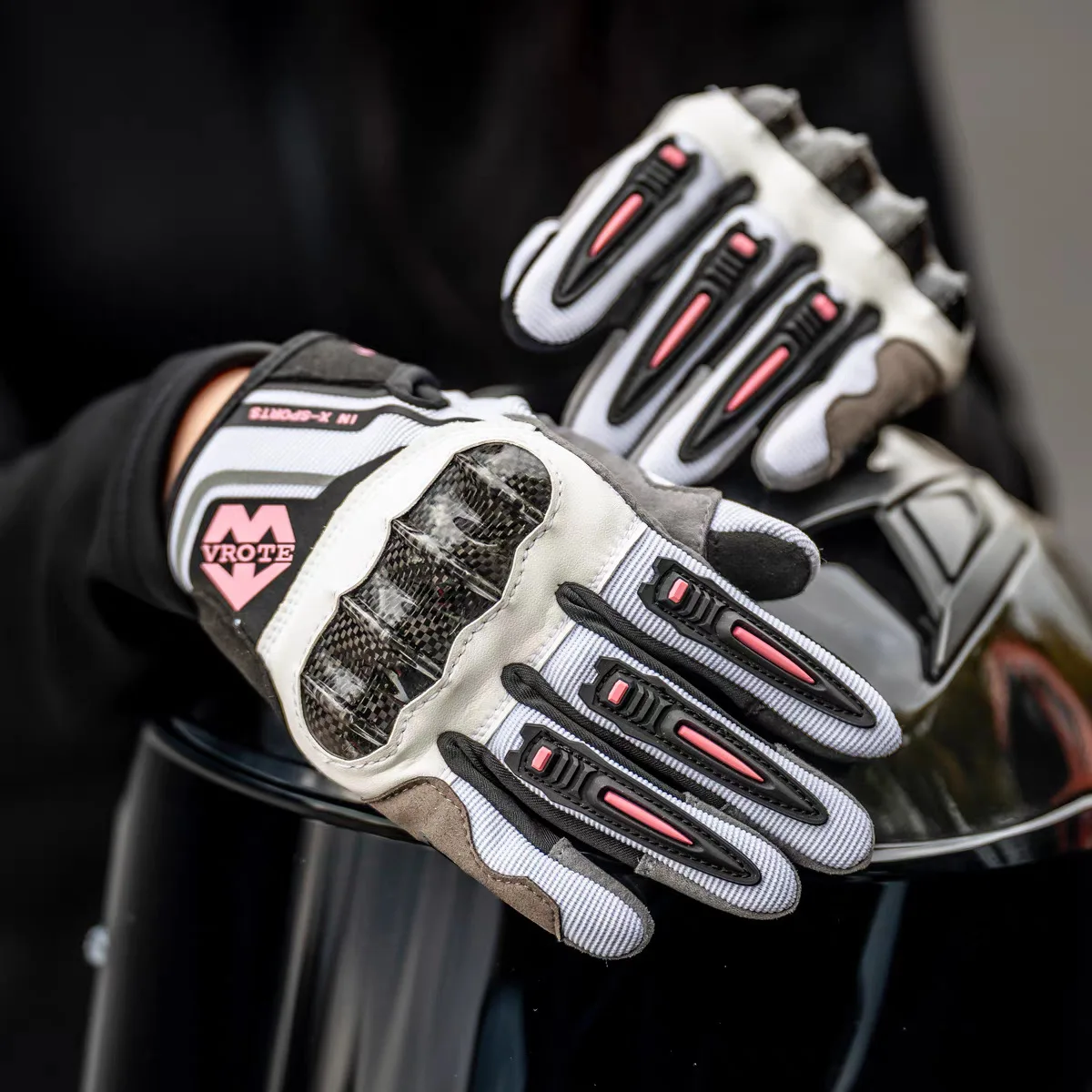 Female authentic motorcycle riding gloves female carbon fiber anti-fall protective motorcycle gloves