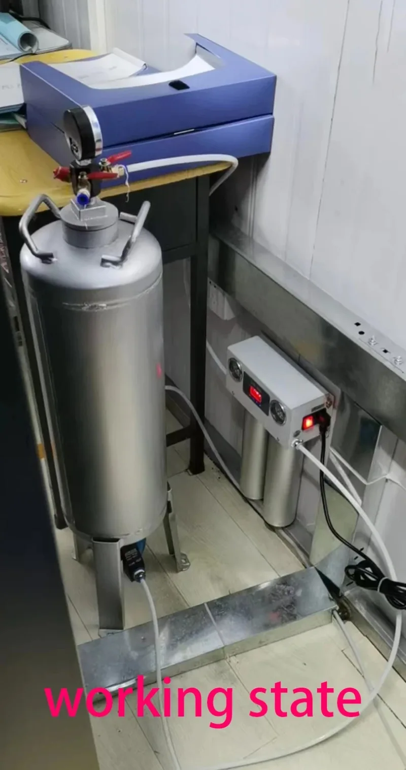 Integrated Compact Heatless Adsorption Dryer 200LPM Desiccant Compressed Air Dehumidifying Machine