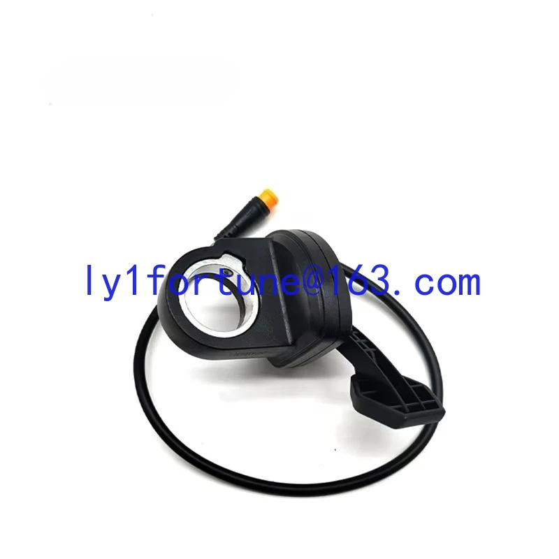 Electric bicycle accessories five-star right-hanging wheel hub refers to the 108xt waterproof interface of the electric bicycle