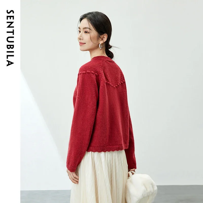 SENTUBILA Spliced Knit Pullover Women Three Dimensional Flowers O Neck Cropped Sweater 2024 Winter Female Tops W34E52446