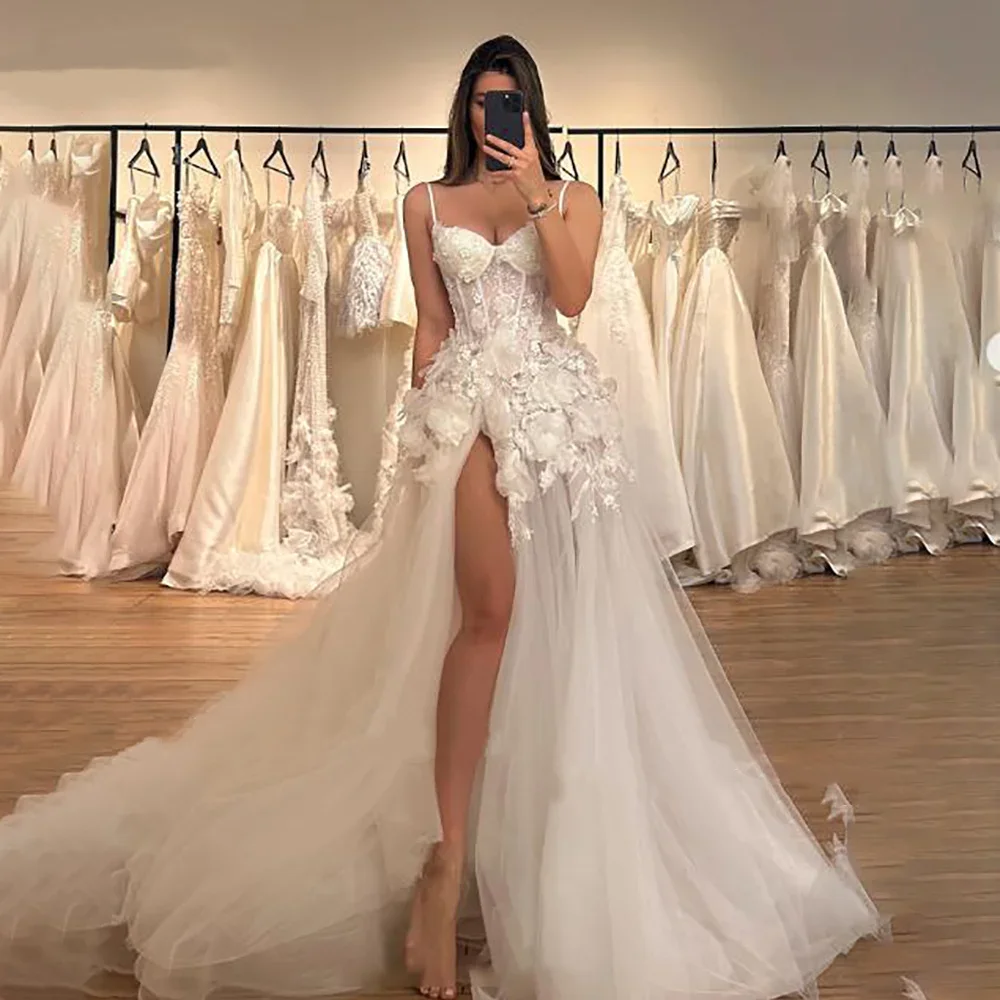 Gaun Pengantin Decal Renda Elegan Tanpa Lengan Bunga 3D Gaun Pengantin A-line Gaun Pengantin Belahan Samping Pantai Kustomisasi