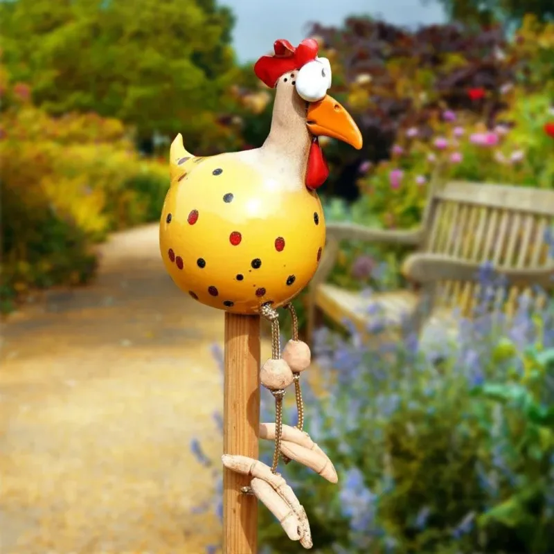 Hot Sale Big Eyed Chicken Long Foot Resin Crafts Statues Statue Wooden Stake Decoration Hen Sculptures Garden Fence Art Supplies