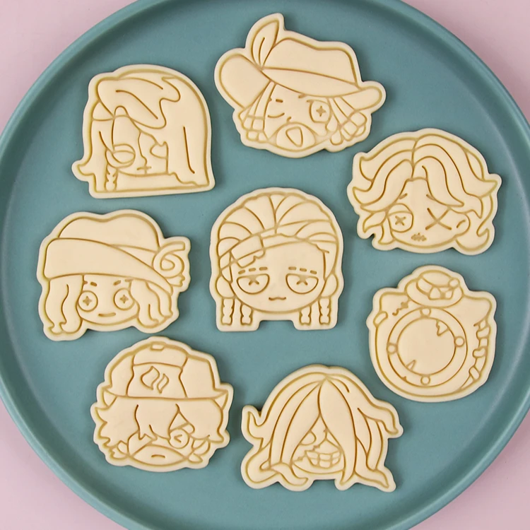 

Anime Identity Ⅴ Jose Baden Luchino Diruse Florian Brand Matthias Czernin Melly Plinius Cosplay Cookie Cutter Biscuit Mould Gift