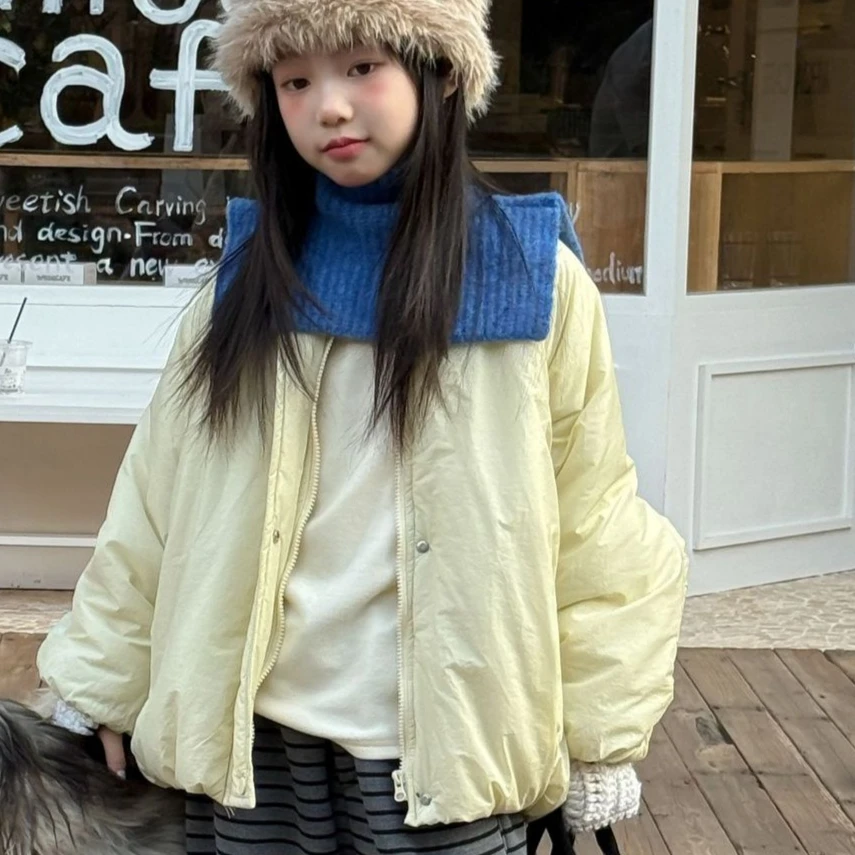 الفتيات ملابس قطنية 2025 الخريف والشتاء ملابس الأطفال الجديدة الكورية نمط فتاة طفل صافي اللون سميكة منتفخ ملابس قطنية