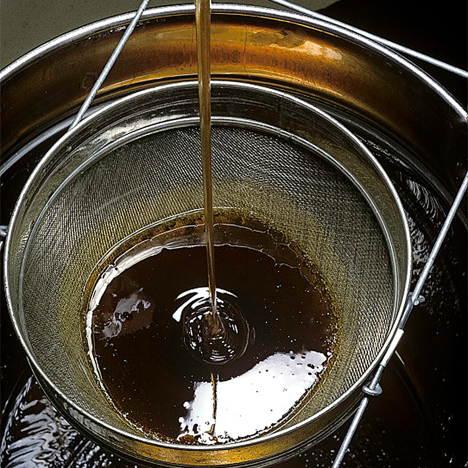 

1Pcs Household Wire Sifter Round Mesh Sieve Stable Kitchen Mesh Strainer Fruit Vegetable Washing Filtering Supplies