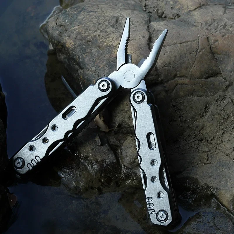 

Outdoor camping Multifunctional pliers Knife Scissors Combination Outdoor camping Portable tools Car