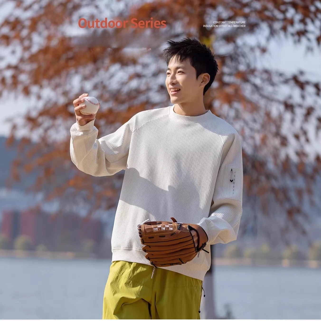 

Outdoor Series: Classic Crew Neck T-Shirt with Moisture-Wicking, Quick-Drying & Antibacterial Tech for All-Weather Commute