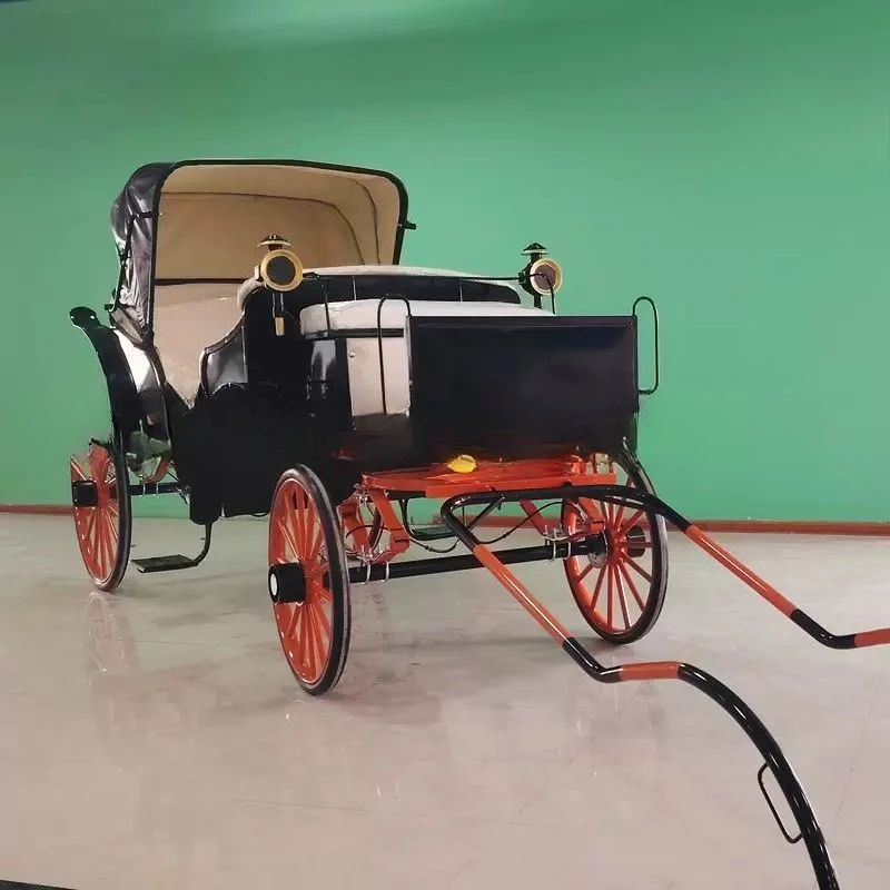Tourist and sightseeing carriage, four-wheeled carriage scenic carriage retro
