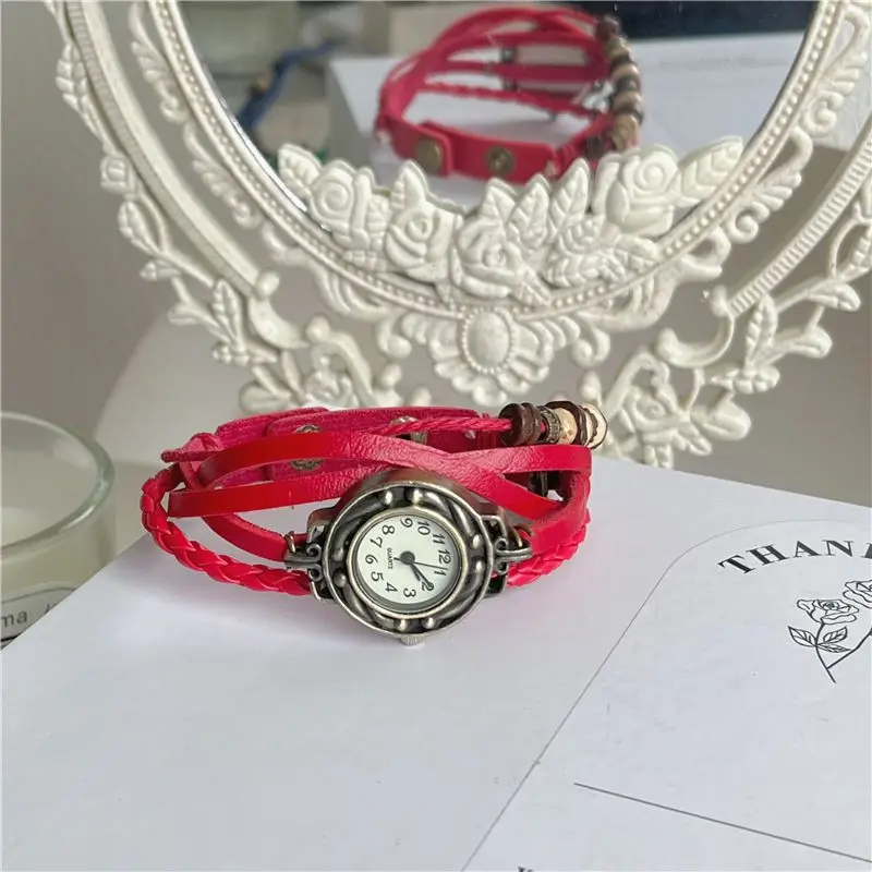 Xiaoxiang Fashionable Retro Bracelet Chain Watch for Female Students, Ins High-Level Appearance, Simple Bracelet Watch view 5