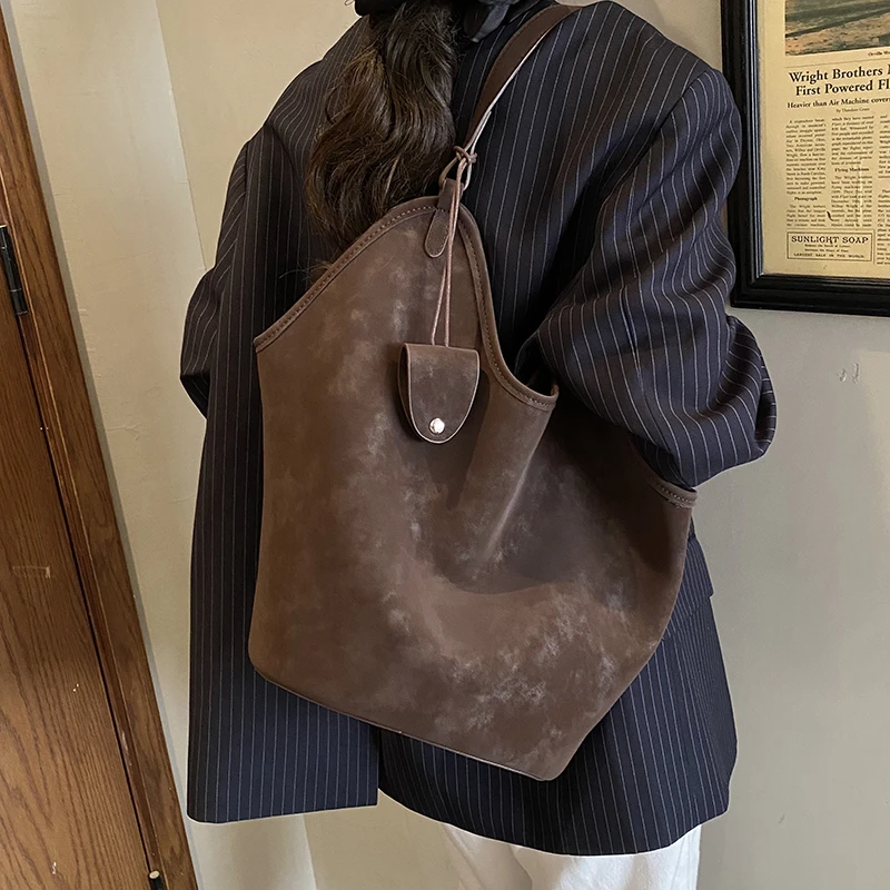 MS2609 المألوف ليوبارد طباعة سعة كبيرة الجلد المدبوغ دلو حقيبة 2025 الخريف نمط جديد كسول نمط واحد الكتف حقيبة تحت الإبط