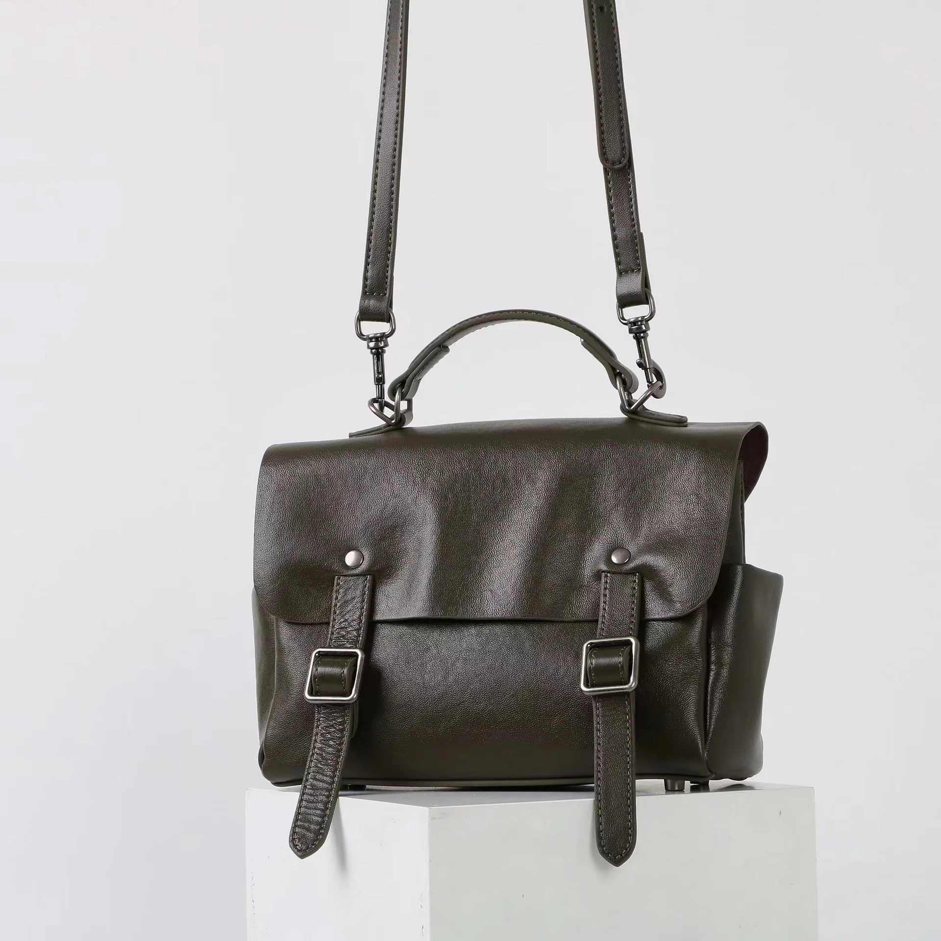 حقيبة ظهر جديدة من جلد البقر المدبوغ بالخضراوات لعام 2026 بكتف واحد مائلة حقيبة ظهر كامبريدج عصرية متعددة الاستخدامات حقيبة راقية #1