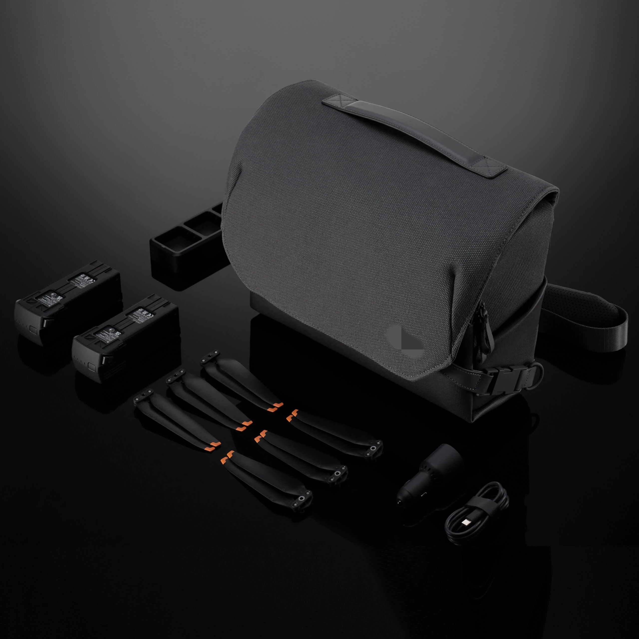 

Оригинальный комплект DJ Fly More для 3 серий. Включает 2 аккумулятора 3 и другие детали.