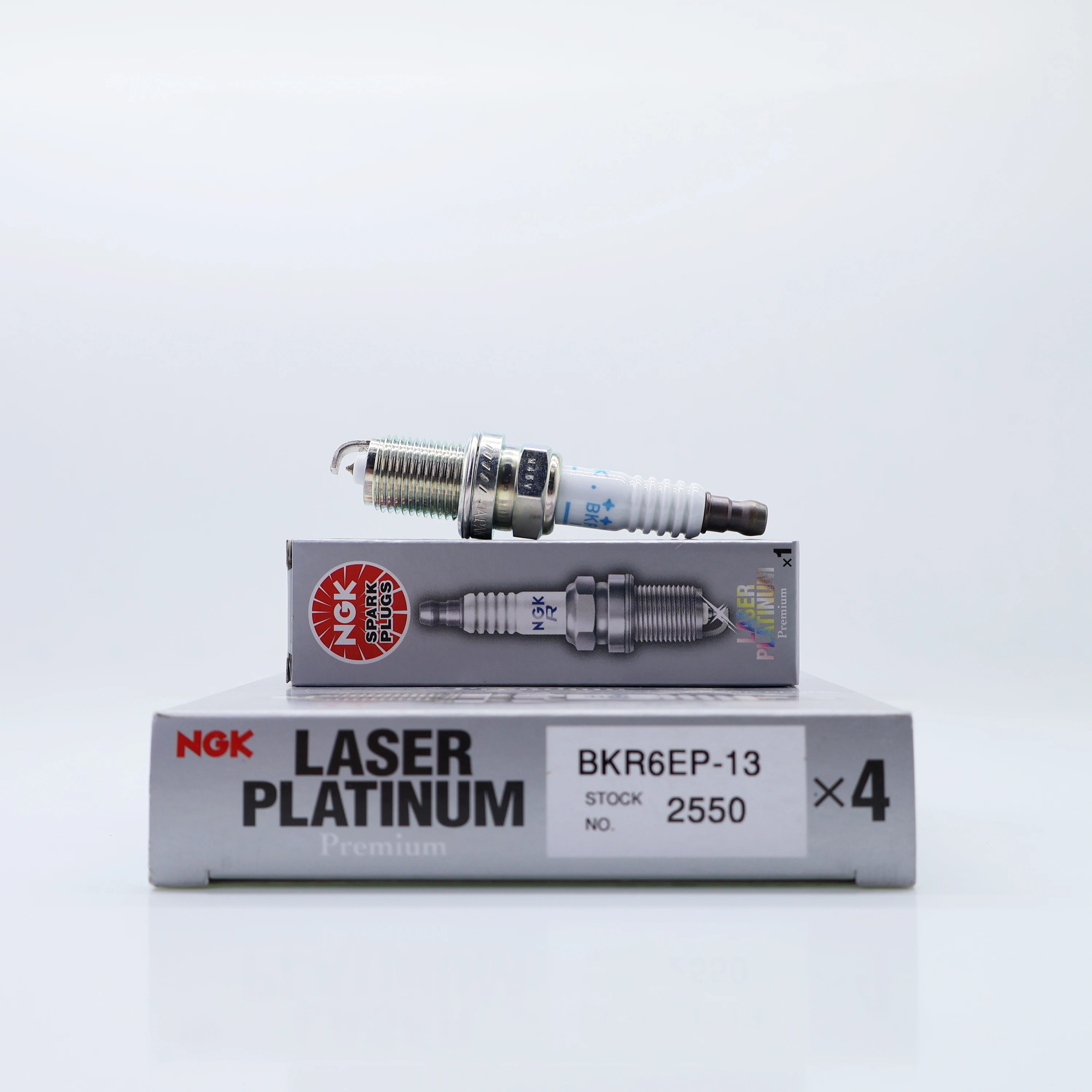 NGK Double Platinum Spark Plug BKR6EP-13 2550 Original genuine product for LEXUS,TOYOTA OEM:9091901187,9091901188
