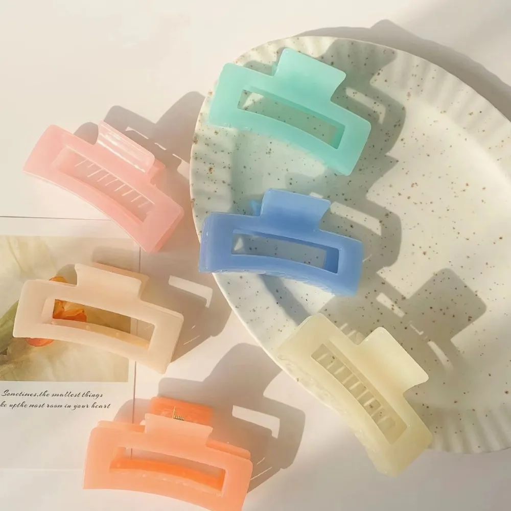 Korean Hair Clips for Women Large Plastic Claw Clip Colorful Solid Color Hair Claw Summer Girl Hair Barrettes Hair Accessories