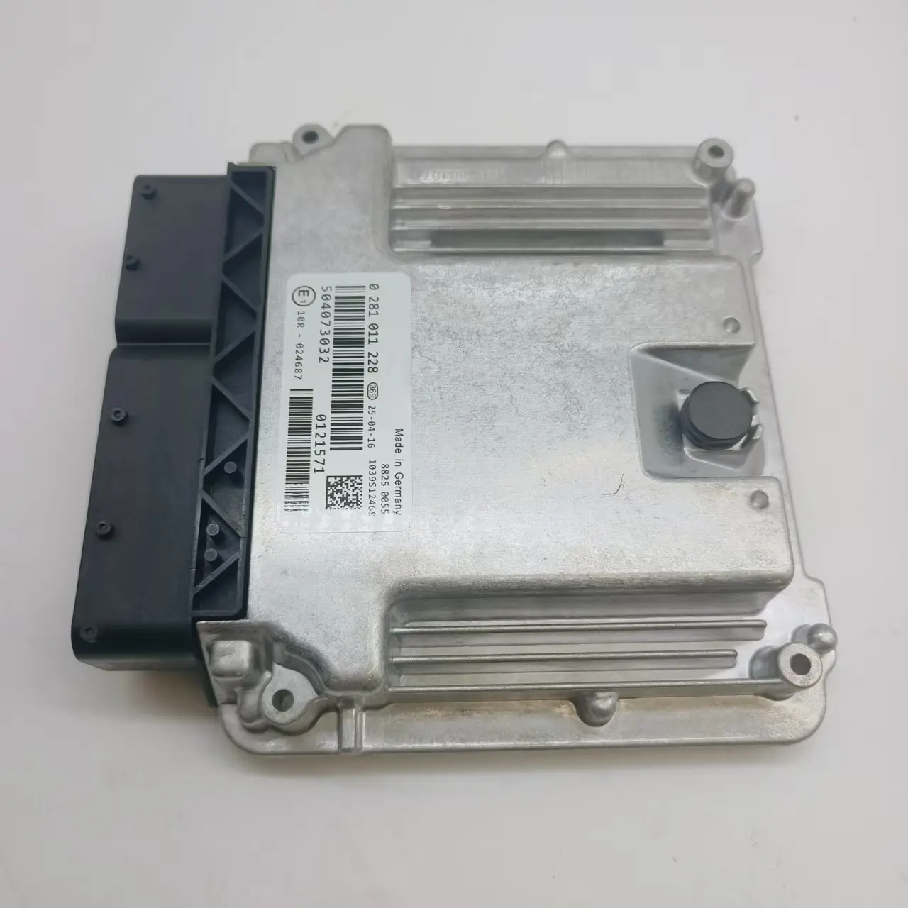 high quality  0281011228  0281 011 228 Car Engine Computer Board ECM Electronic Control Module  For IVECO ﻿