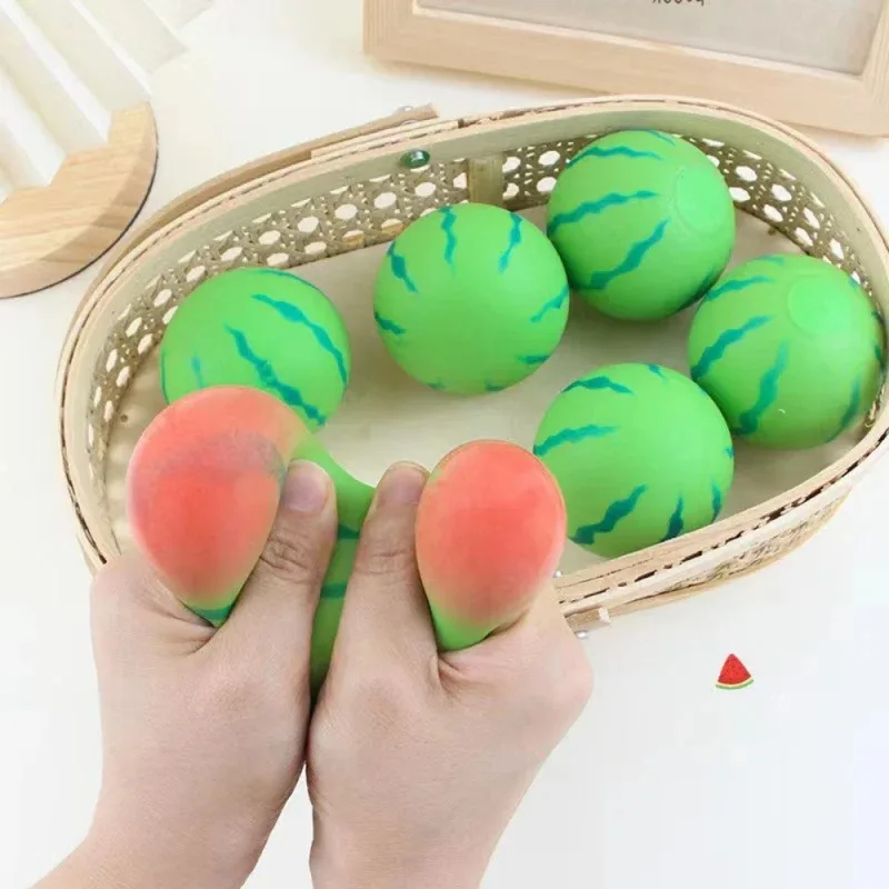 Squishy künstliche Früchte, Wassermelone, Quetschspielzeug – langsamer Rückprall, roter Entlüftungsball, Stressabbau-Dekompressionsspielzeug für Kinder und Erwachsene