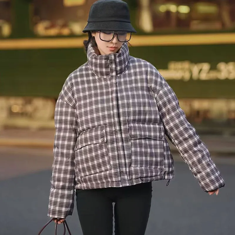 Winter Kurze Stehkragen Grid Puff Unten Jacke Weibliche Flauschigen Dicke Warme Zipper Jacken Frauen Weiße Ente Unten Parker Outwears