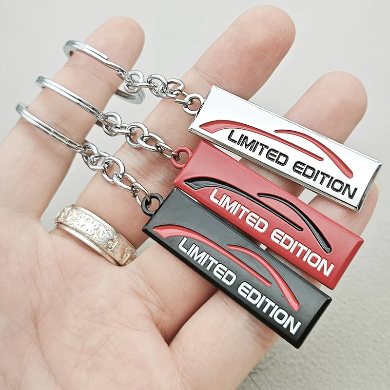 2025 High Quality Fashion Metal Logo LIMITED EDITION Car Keychain MenWomen Business Gift KeyRing Car Key Strap Waist Keychains