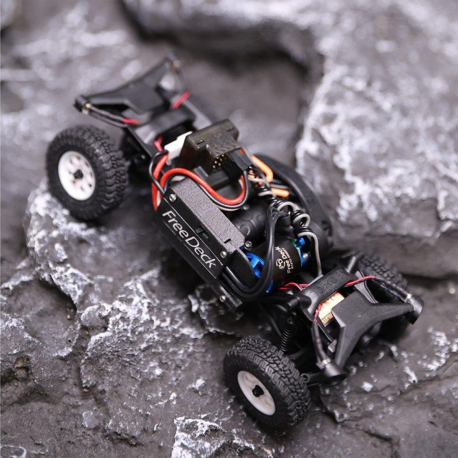 

For SCX30 Outrunner Rotor Brushless Motor 25A ESC Combo with Bluetooth Tuning for AXIAL SCX30 Ford Bronco JEEP K10 RC Crawler