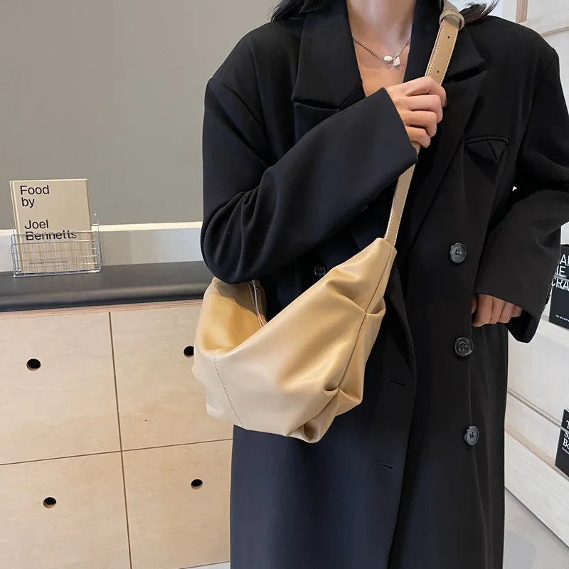Hobo Bag Large Capacity Fashion New PU Leather Pleated Dumpling Crossbody Bag Personalized All-match Solid Color Zipper Purses