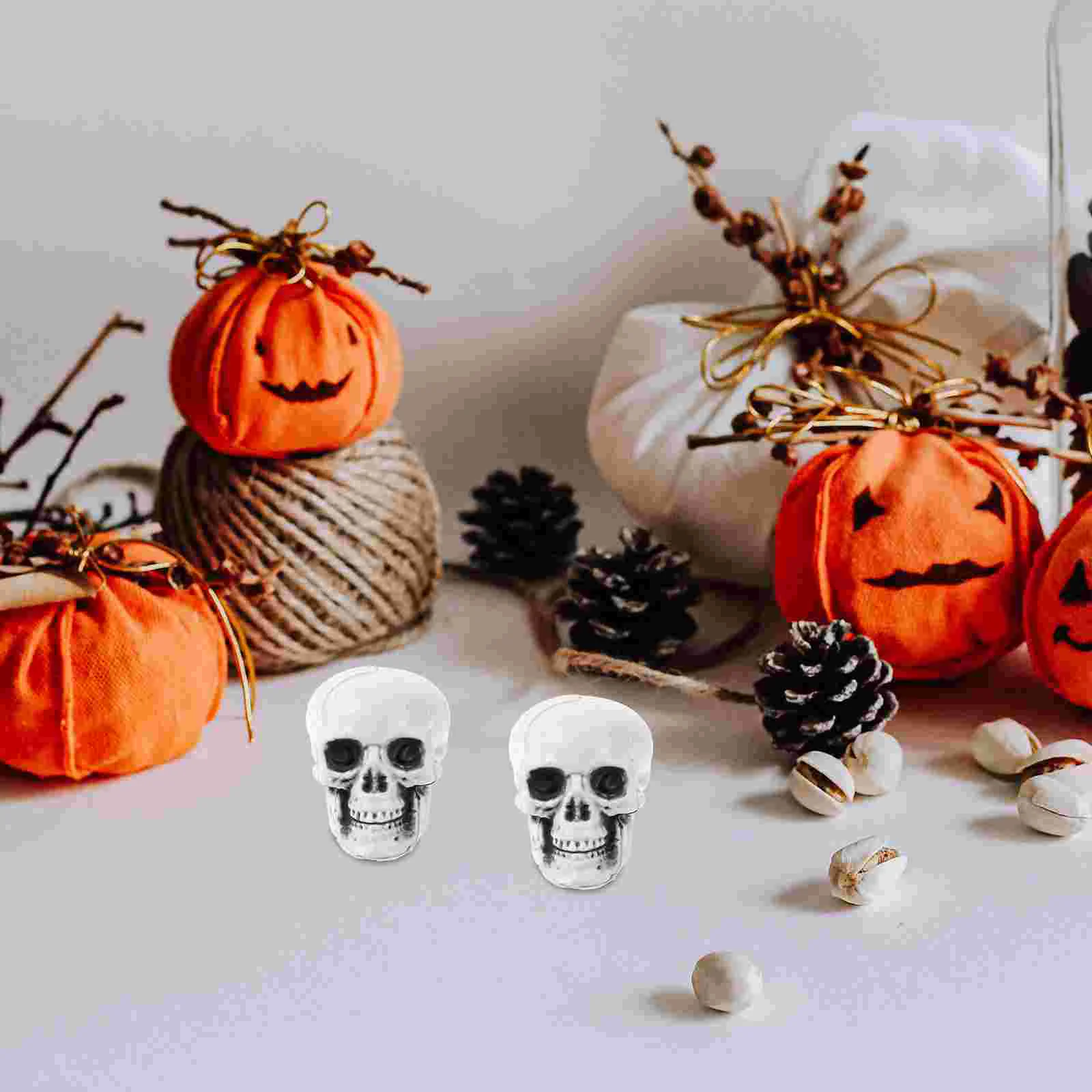 10pcs Realistic Props for Halloween Miniature Skull Plastic Skull Haunted House Carnival Decor Club Decor Mini