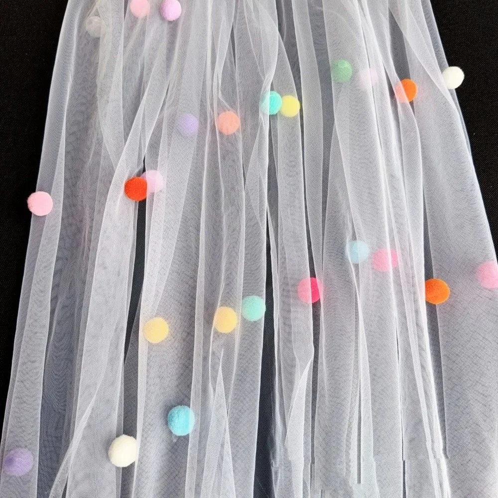 Dreamy 3D Pom-Poms Tablecloth Romantic Decorative Wedding Desktop Decoration Handmade Gauze Tablecloth Dining Room