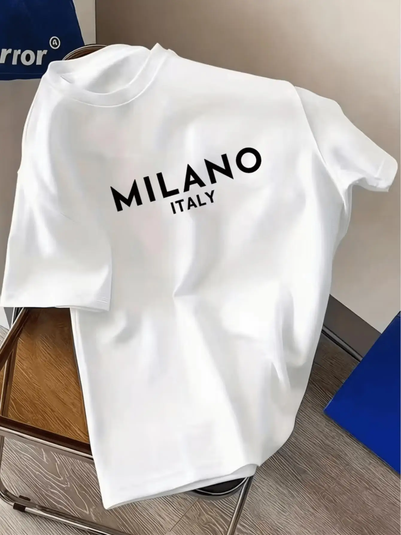 Minimalist Milanese-Style Printed T-Shirt - Summer Short-Sleeve Round-Neck Casual Top, Italian Design Suitable for Travel and Casual Wear, Machine Washable, Available in White and Black Styles