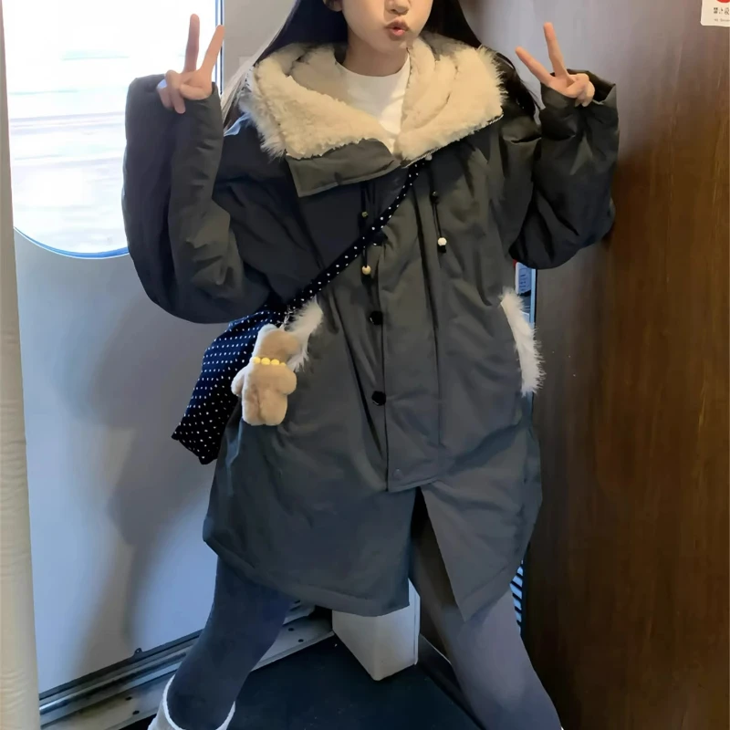 เสื้อแจ็คเก็ตพาร์กาสำหรับผู้หญิง รุ่นหนา อุ่น บุผ้าฝ้าย มีฮู้ด แต่งขนเฟอร์ที่ปกเสื้อ รุ่น C187