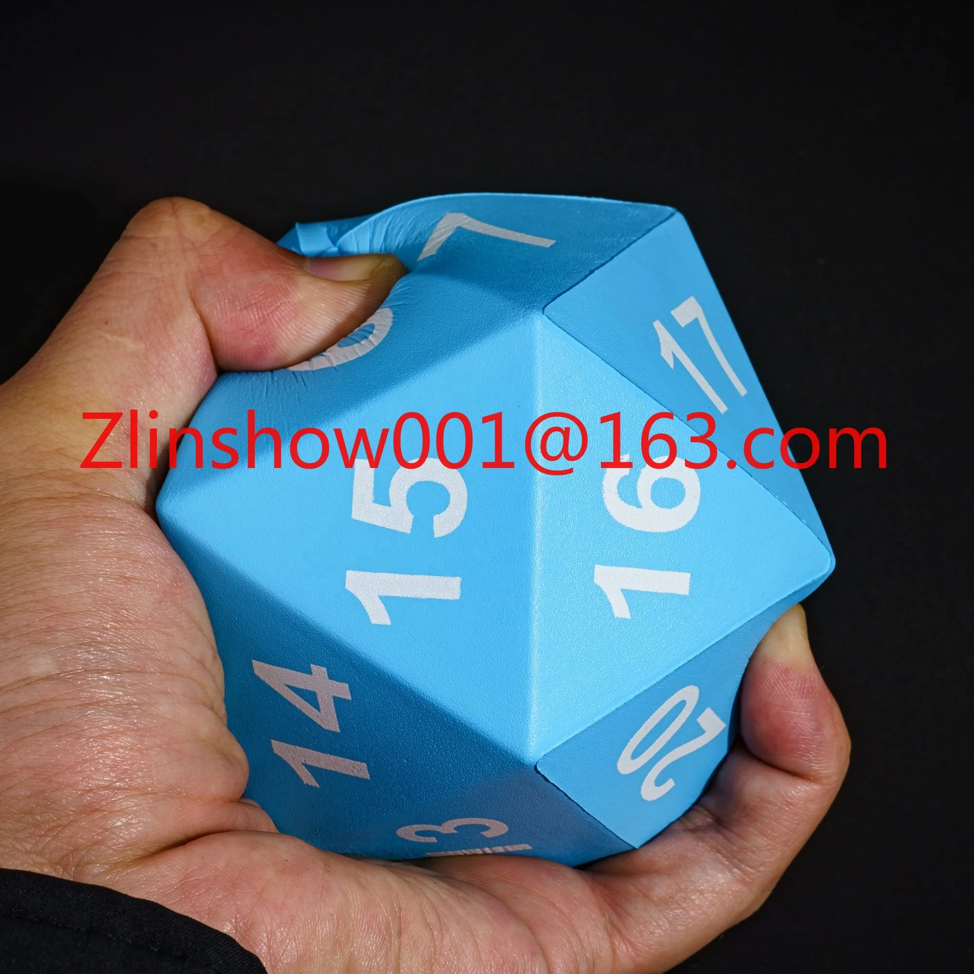 2025 نرد متعدد السطوح جديد Rpg الزنزانات والتنينات 80 مللي متر D20 نرد رغوي