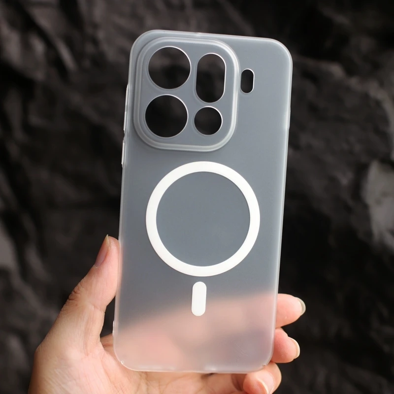 حافظة لهاتف OPPO Find X9 Pro غير لامعة رفيعة للغاية PC شفافة Magsafe مغناطيسية لحماية الظهر كوف لـ OPPO Find X9 X9Pro ممتص الصدمات