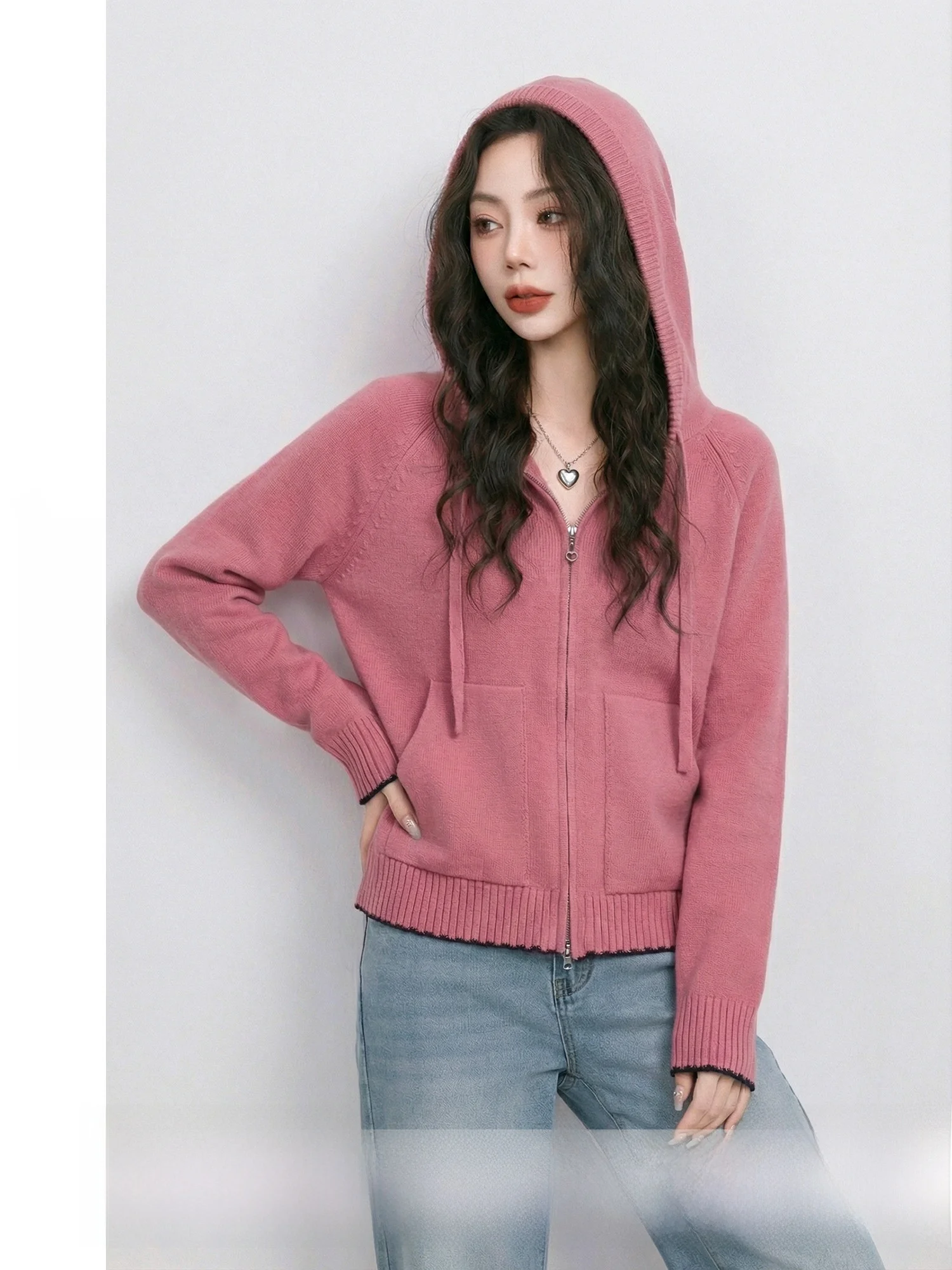 

Розовый женский свитер с капюшоном на молнии, модный, весенний, новый, для повседневной носки, из мягкого полиэфирного волокна, с длинными рукавами, стандартный крой, трикотаж