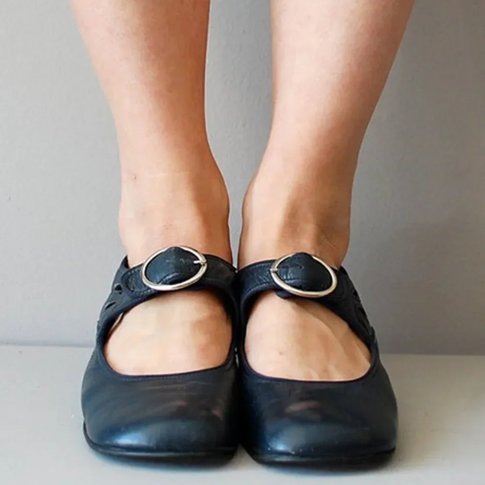 Chunky Heel Women  Shoes Low Heel Strap Pumps Soft Leather Sweet 2025 New Spring Women Shoes Walking Comfy Big Size image 5