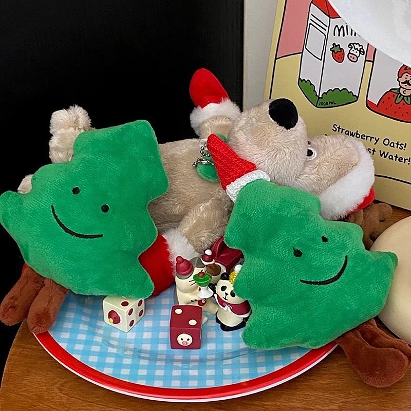 Cute Plush Smiling Christmas Tree Wearing Hat Doll Green Christmas Pine Tree Party Ornament Keychain Decoration Bag Pendant Gift