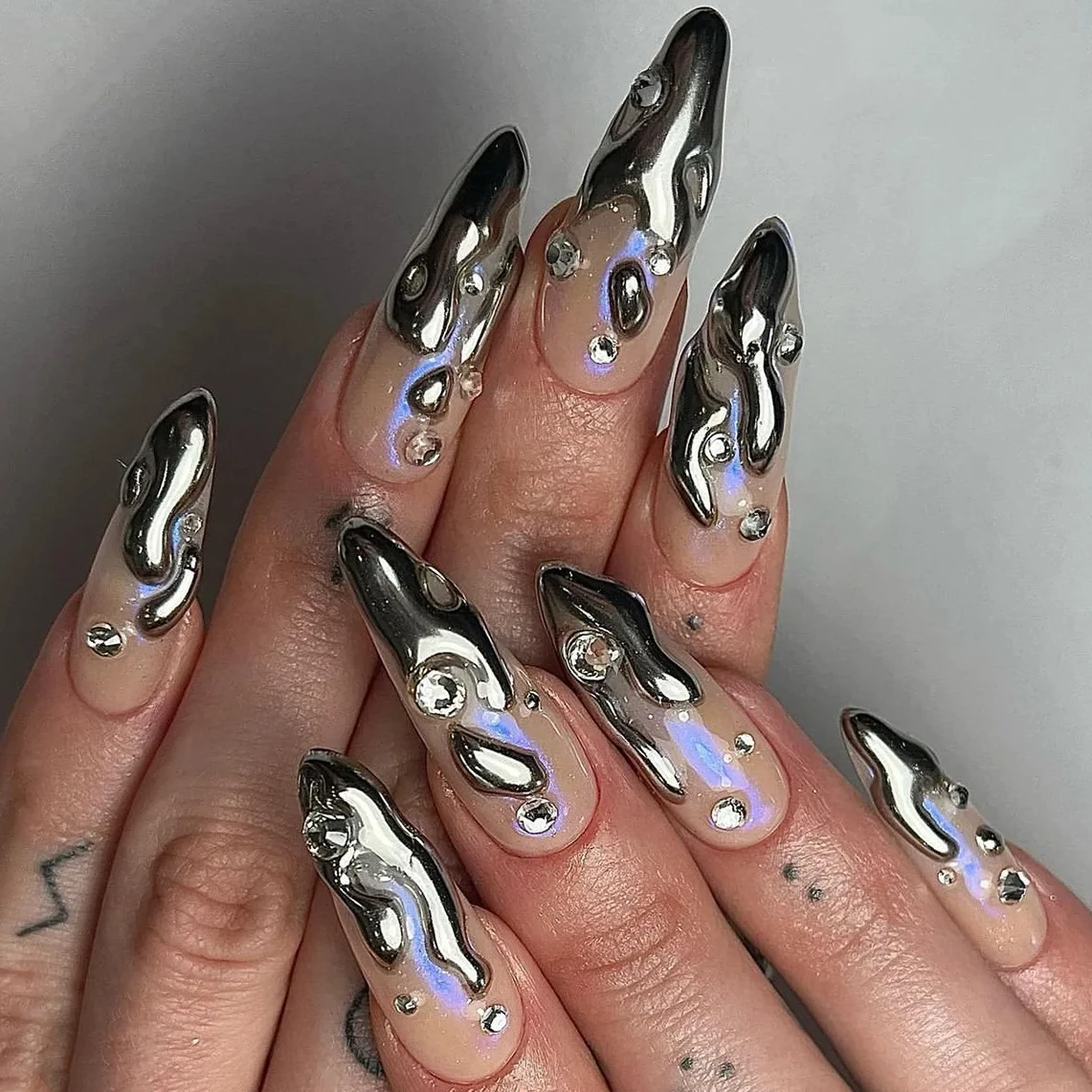 Punk Hottie Hip-hop 3D Silver Lava Rhinestone Long Almond Pointed False Nails Art Fake Nails Charms Press on Nails Manicure Tool