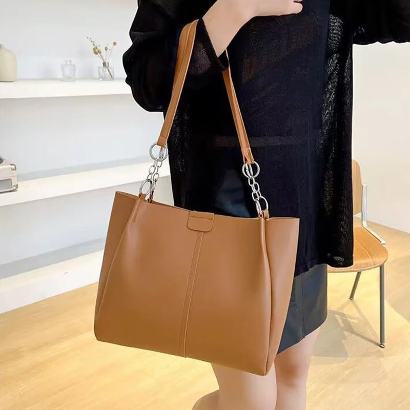 New Women\'s Large Capacity Commuting Multi Functional Fashion Shoulder Bag Designer Luxury Handbag