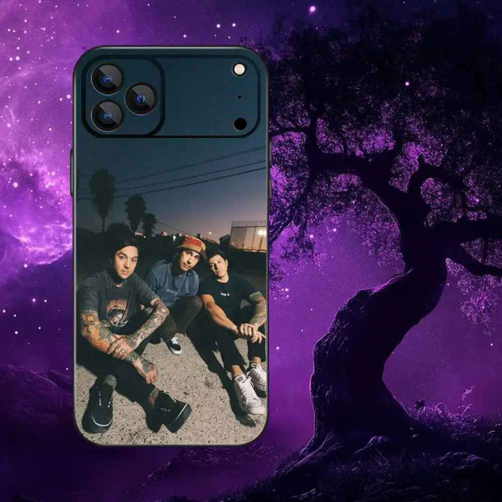 Casing Ponsel Band P-Pierce The V-Veil Untuk iPhone 17,16,15,14,13,12,Pro,Max,Plus,E,SE4,Air,Mini Hitam Soft Box