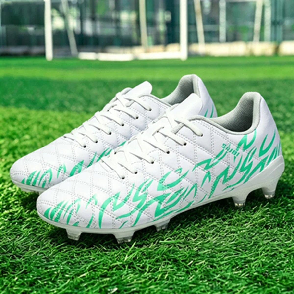 

Full Protection AG FG Football Boots Woven PU Fabric TPU Wear Resistant Sole Stable Grip for Junior Football Players