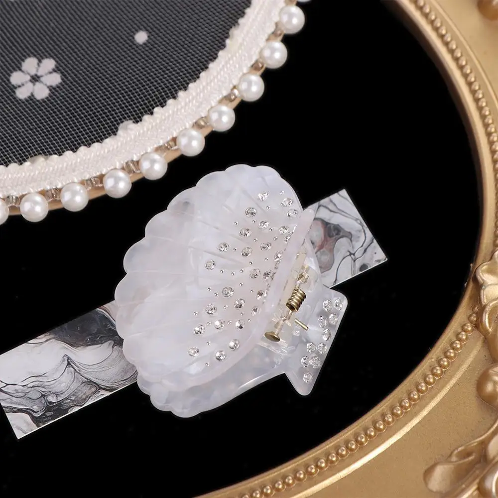 

Сладкие стразы, коготь для волос, акриловые аксессуары для волос, зажим в виде ракушки, зажим в виде краба, корейский стиль, форма ракушки, зажим для волос, женский зажим