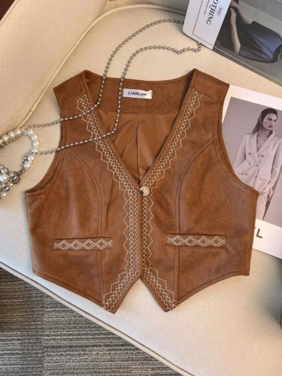 

Универсальная дорожная одежда, коричневый жилет с этнической вышивкой, многослойный женский модный топ на пуговицах с V-образным вырезом