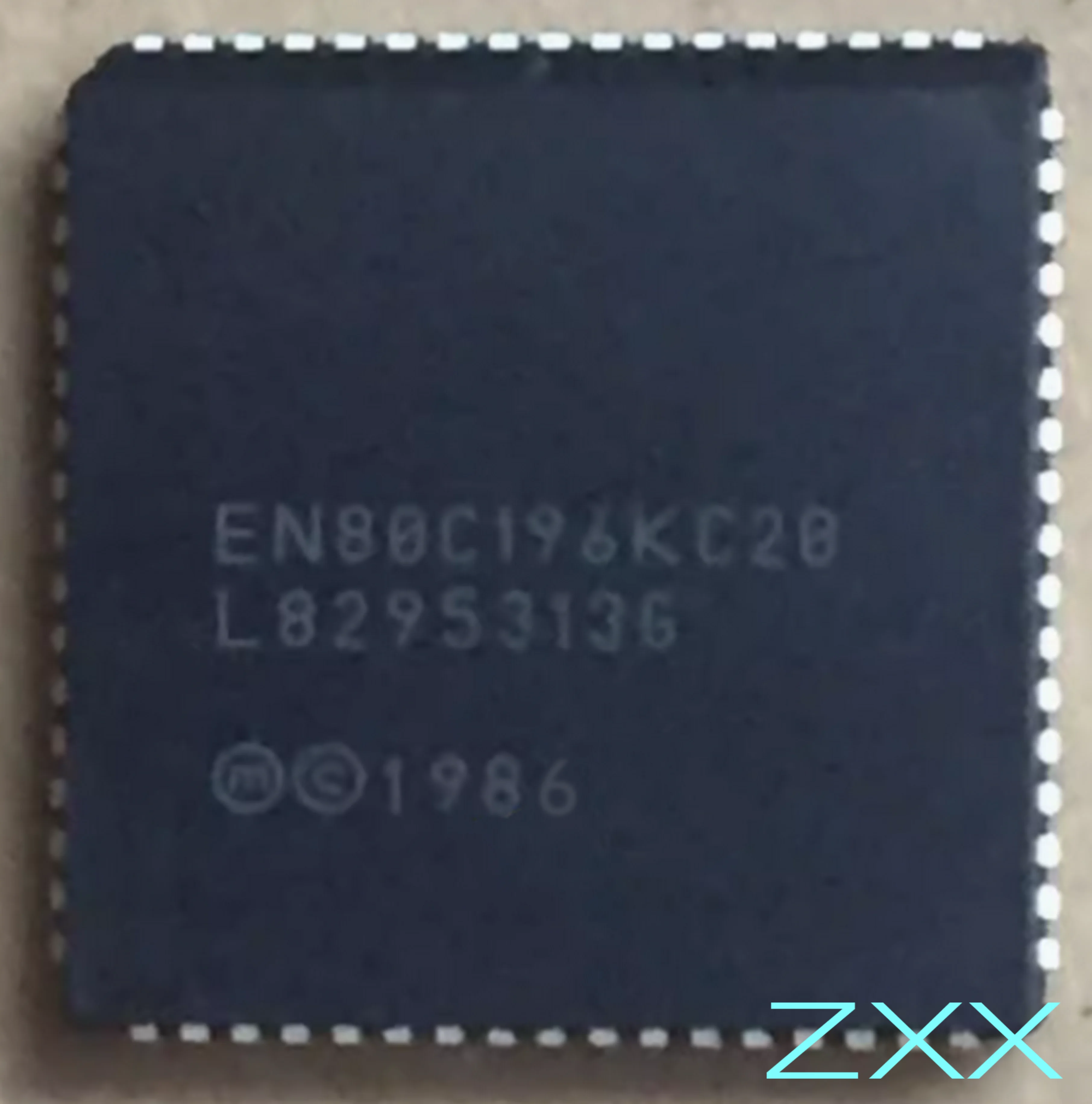 2PCS  New EN80C196KC20 PLCC68