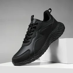 Chaussures de sport décontractées en cuir pour hommes, chaussures de tennis noires paresseuses, chaussures sociales à la mode et à la mode, designer de luxe, nouveau, 2024