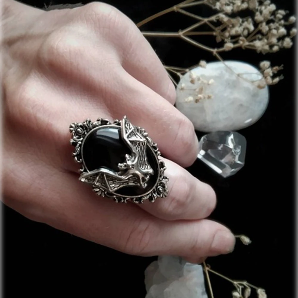 Gothi Bat Ring Gothic Witch Ring Gift for Bat Lovers Adjustable Ring Bat Cameo Ring Halloween Party Jewelry