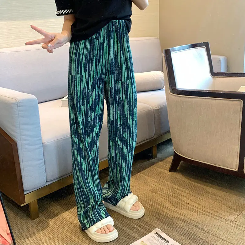 Korean women's green ripple printed wide leg pants with high waist and hanging sensation, straight tube pleated casual pants