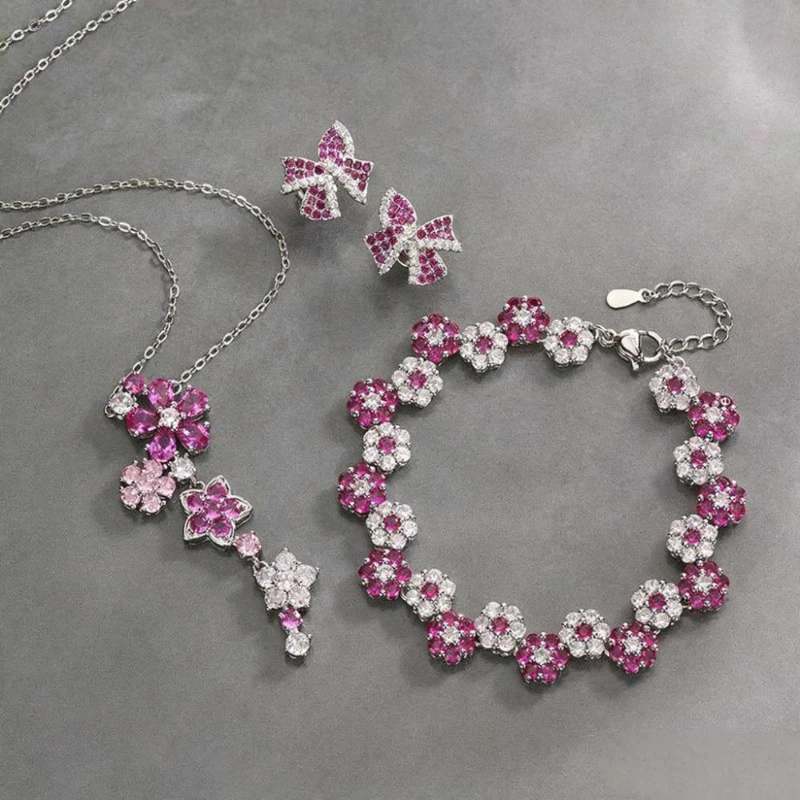 

2025 New model Zircon flower bracelet and collar chain, high-end fashion, versatile and light luxury for women