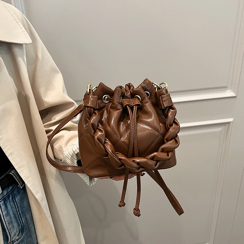 Fashion Bestseller Drawstring Drawstring Handbag Lingge Embroidery Thread Good-looking Versatile Single Shoulder Crossbody Bag