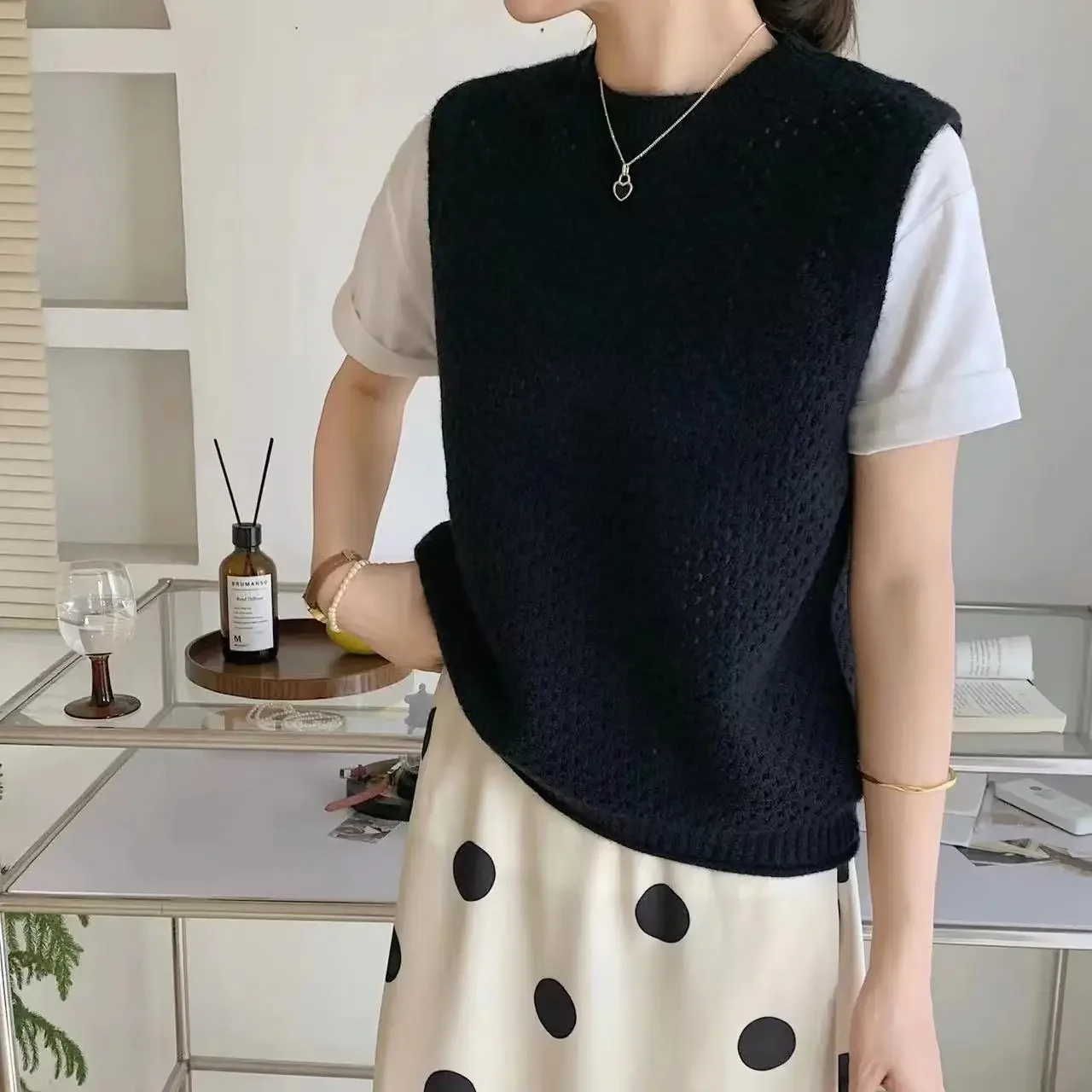 White Knit Tops for Woman Mesh Pink Women\'s Sweater Vest Round O Neck Autumn Winter 2024 Warm Y2k Vintage Designer New Knitwear