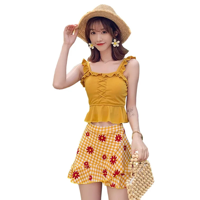 Split Body Swimsuit Women Sweet Flat Angle Skirt Style Two-piece Set Slimming Flesh Small Daisy Polka Dot Girl Student Swimsuit