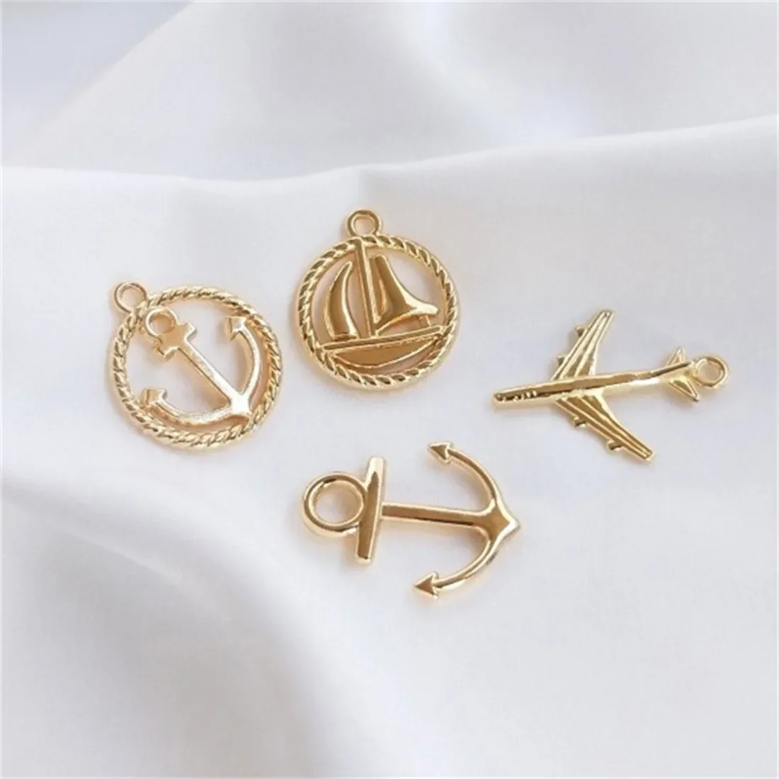 

14K Gold Color AccessoriesSailing Aircraft Anchor Pendant DIY Handmade Bracelet Necklace Jewelry Pendant E005